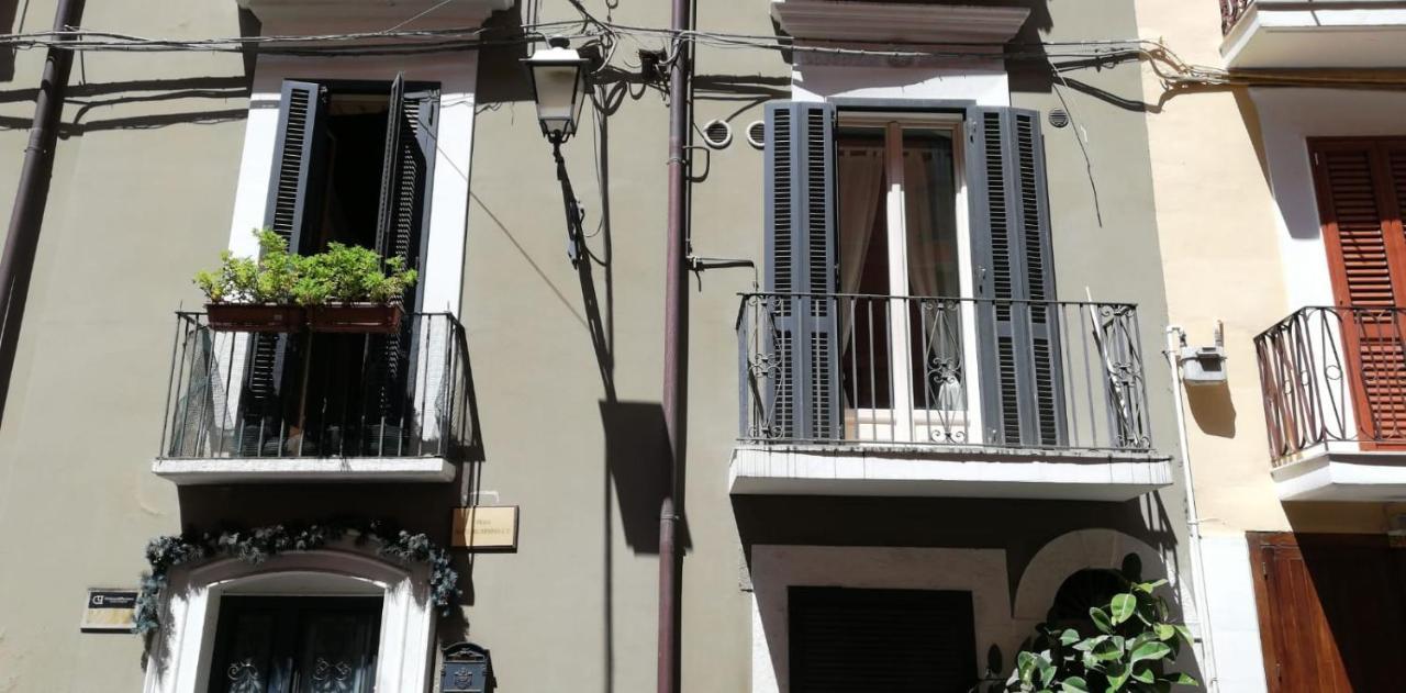 Intendenza 32 Suite Historical Centre Bari Esterno foto